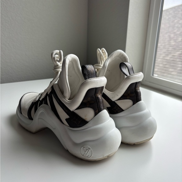 Louis Vuitton Archlight Sneakers - Picture 2 of 4